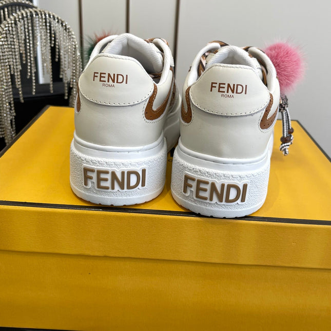 FENDI 25S SNEAKERS 50 MM IN CREAM WHITE SYNTHETIC LEATHER WITH CHARM