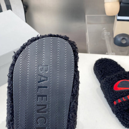 BALENCIAGA 25S FLAT SLIPPERS IN BLACK MIX RED WOOL