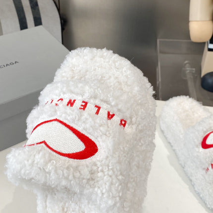 BALENCIAGA 25S SLIPPERS IN WHITE WOOL
