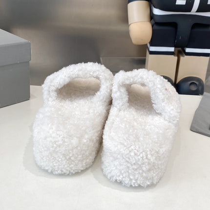 BALENCIAGA 25S SLIPPERS IN WHITE WOOL