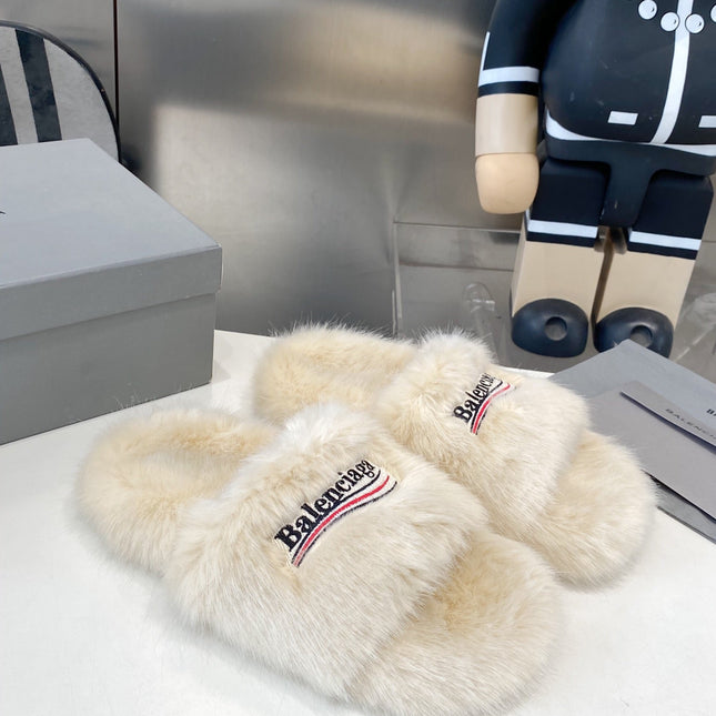 BALENCIAGA 25S FUR SLIPPERS IN LIGHT BEIGE FAUX SHEARLING