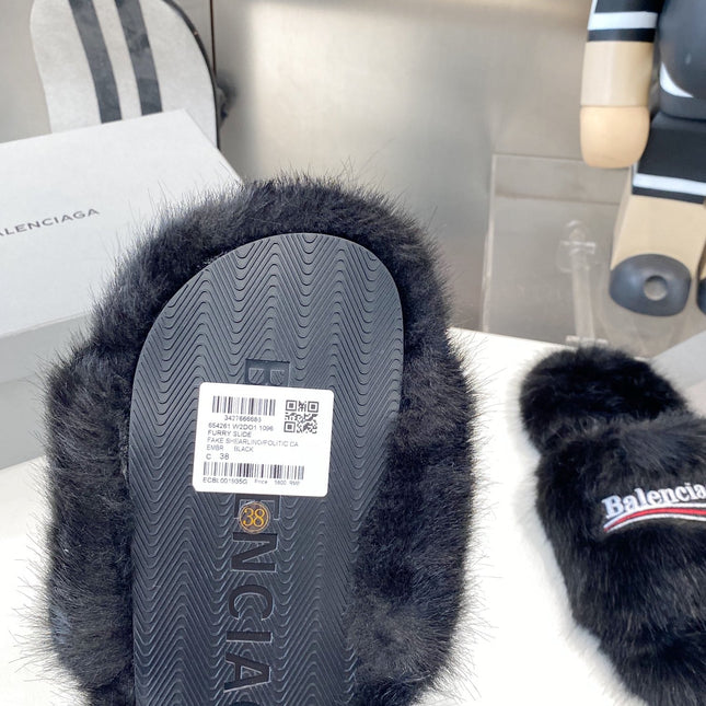 BALENCIAGA 25S FUR SLIPPERS IN BLACK FAUX SHEARLING