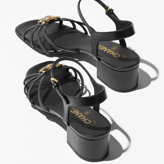 SANDALS 40 MM IN BLACK PATENT LAMBSKIN