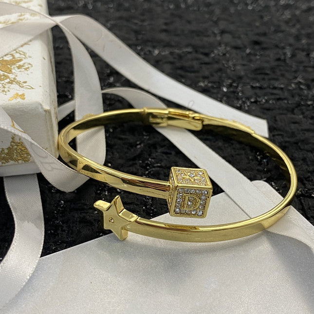 CD STAR BRACELET GOLD DIAMOND