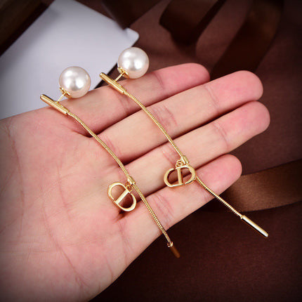 CD LONG DROP GOLD EARRINGS