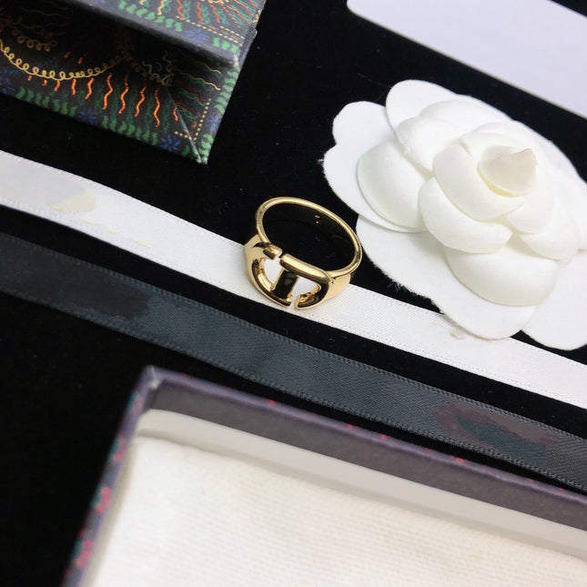 CD 30 MONTAIGNE GOLD RING