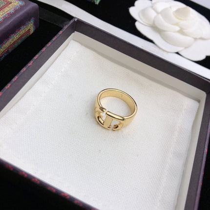 CD 30 MONTAIGNE GOLD RING