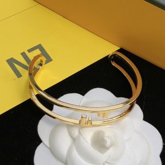 O'LOCK OPEN BRACELET GOLD