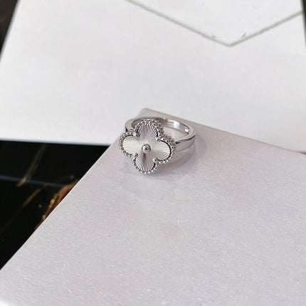 CLOVER SILVER RING