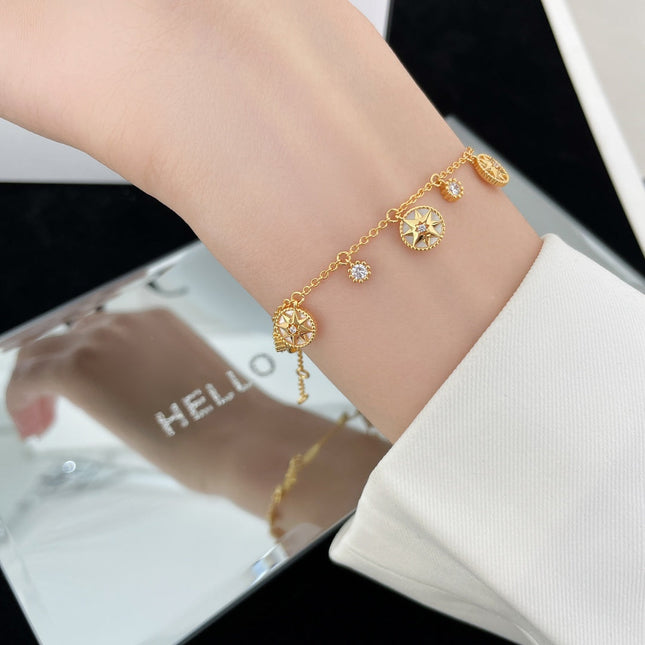 LUCKY STAR 5 MOTIF 6 DIAMOND BRACELET