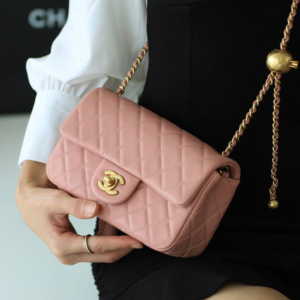 FLAP BAG 20CM BABY PINK LAMBSKIN GOLD HARDWARE