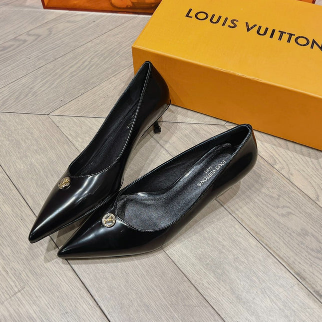 LV SINGLE LOW HEEL PUMP BLACK