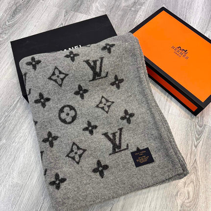 MONOGRAM BLANKET IN BLACK GRAY LAMB