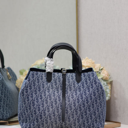 LARGE TOUJOURS 37 BLUE DENIM OBLIQUE JACQUARD