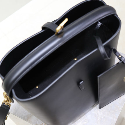 LE 37 MEDIUM BUCKET BAG 26 IN BLACK CALFSKIN GOLD HARDWARE