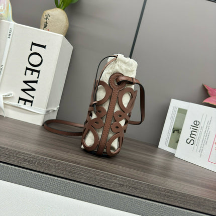 LOE BUCKET BAG 21 ANAGRAM IN BROWN CALFSKIN MIX CANVAS