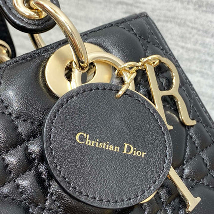 MEDIUM LADY BAG 24 IN BLACK CALFSKIN GOLD HARDWARE