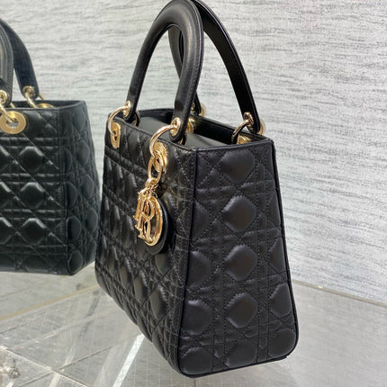 MEDIUM LADY BAG 24 IN BLACK CALFSKIN GOLD HARDWARE