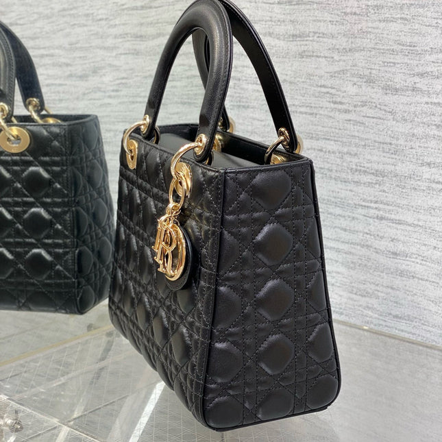 MEDIUM LADY BAG 24 IN BLACK CALFSKIN GOLD HARDWARE