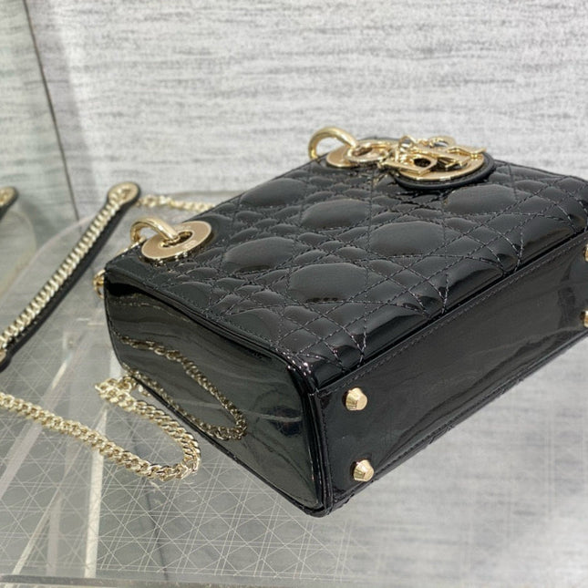 MINI 17 LADY BAG IN BLACK PATENT CALFSKIN