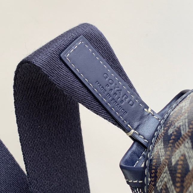 CAPETIEN MESSENGER BAG 39 IN NAVY BLUE GOYARDINE CANVAS AND CALFSKIN