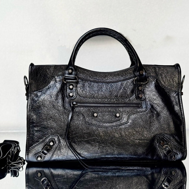 MEDIUM 39 LE CITY BAG IN BLACK LEATHER