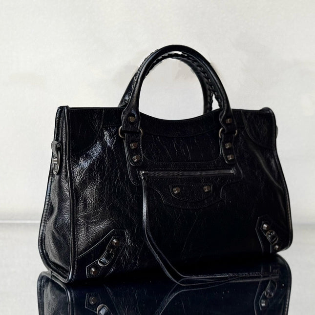 SMALL 30 LE CITY BAG IN BLACK LEATHER