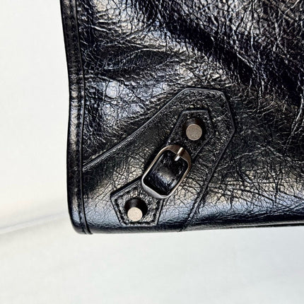 MINI 24 LE CITY BAG IN BLACK LEATHER