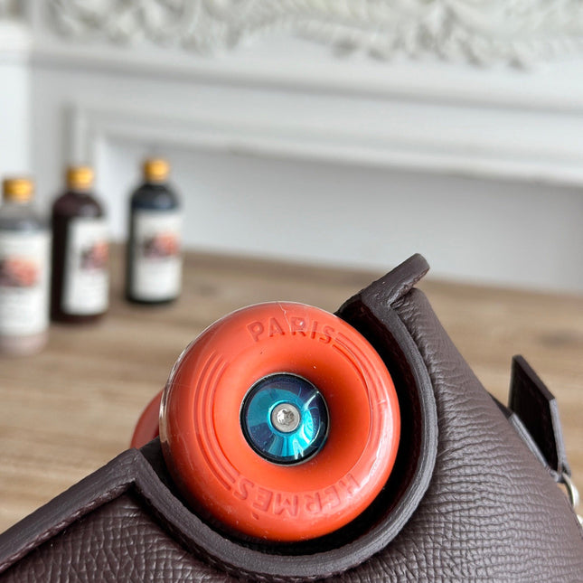 MINI BODIE ON WHEELS 20 IN DARK BROWN EPSOM LEATHER