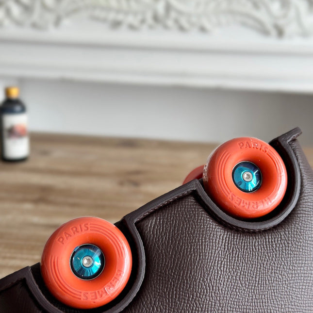 MINI BODIE ON WHEELS 20 IN DARK BROWN EPSOM LEATHER