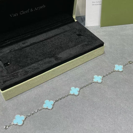 BLUE CLOVER BRACELET 5 MOTIF CARNELIAN