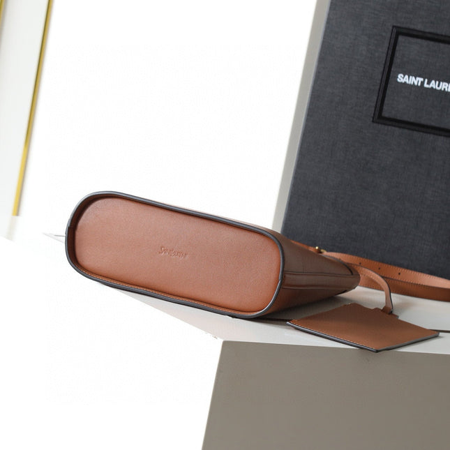 YSL Y BUCKET BAG 30 IN BROWN CALFSKIN