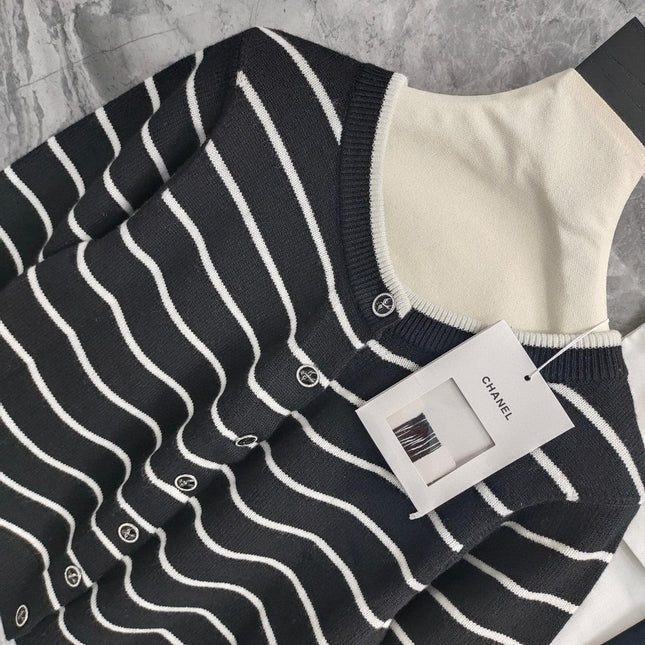 CC NAUTICAL CARDIGAN IN BLACK AND WHITE COTTON KNIT WITH STRIPED DESIGN WITH CC BUTTONS