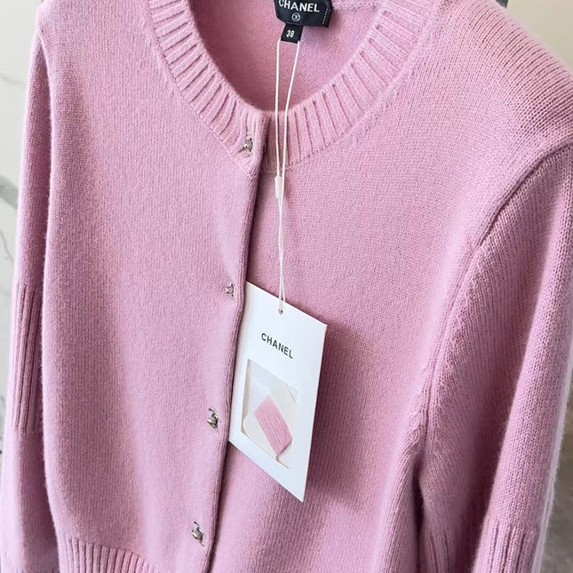 CC  CRYSTAL BUTTON PINK CARDIGAN