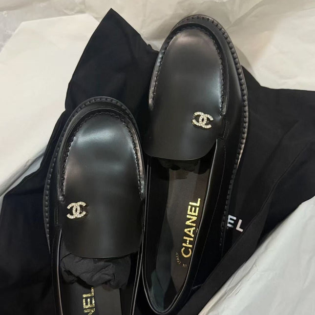 CC MOCCASINS 2025 IN BLACK CALFSKIN