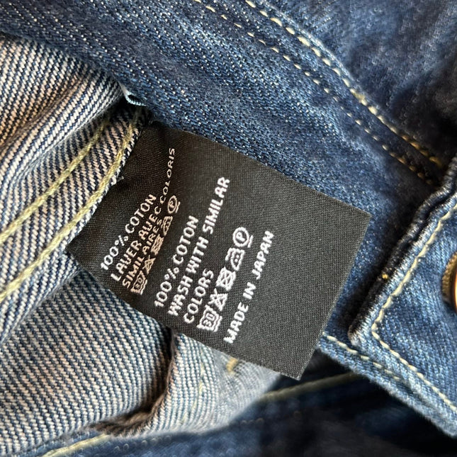 CLASSIC TRUCKER JACKET INDIGO DENIM CONTRAST STITCHING SILVER BUTTONS          Ask ChatGPT