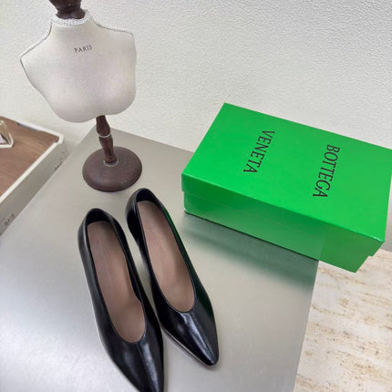 HIGH PUMP IN BLACK SHINY CALFSKIN