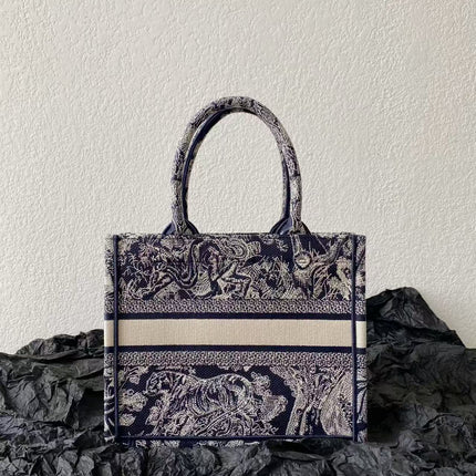 MISS SMALL TOTE 26 IN NAVY BLUE AND WHITE CANVAS