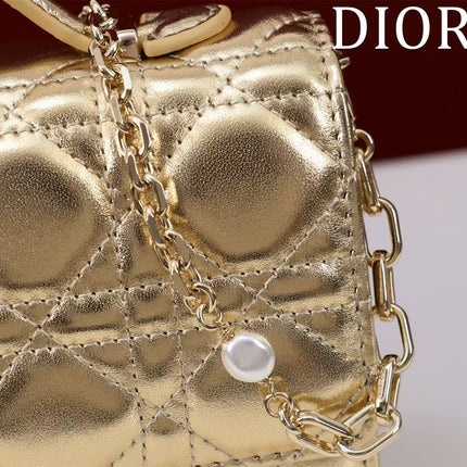 CD BAG 21 IN GOLD CALFSKIN WITH GOLD HARDWARE