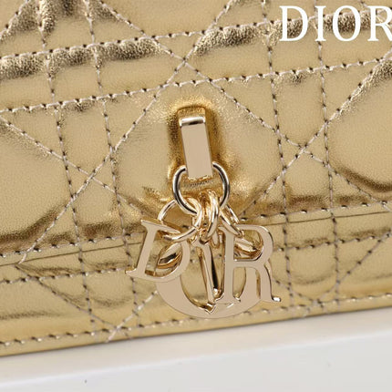 CD BAG 21 IN GOLD CALFSKIN WITH GOLD HARDWARE