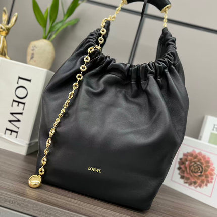 LOEWE SQUEEZE BAG 34 IN BLACK LAMBSKIN