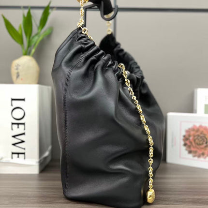 LOEWE SQUEEZE BAG 34 IN BLACK LAMBSKIN