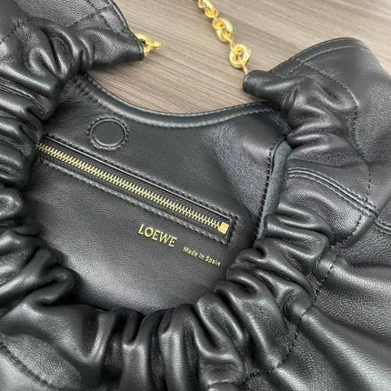 LOEWE SQUEEZE BAG 34 IN BLACK LAMBSKIN