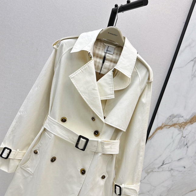 BURBERRY LONG COAT IN WHITE