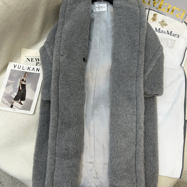 MAX MARA LONG COAT IN LIGHT GREY WOOL WITH CRYSTAL CHARM