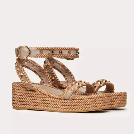 rockstud flatform sandal beige calfskin 45mm