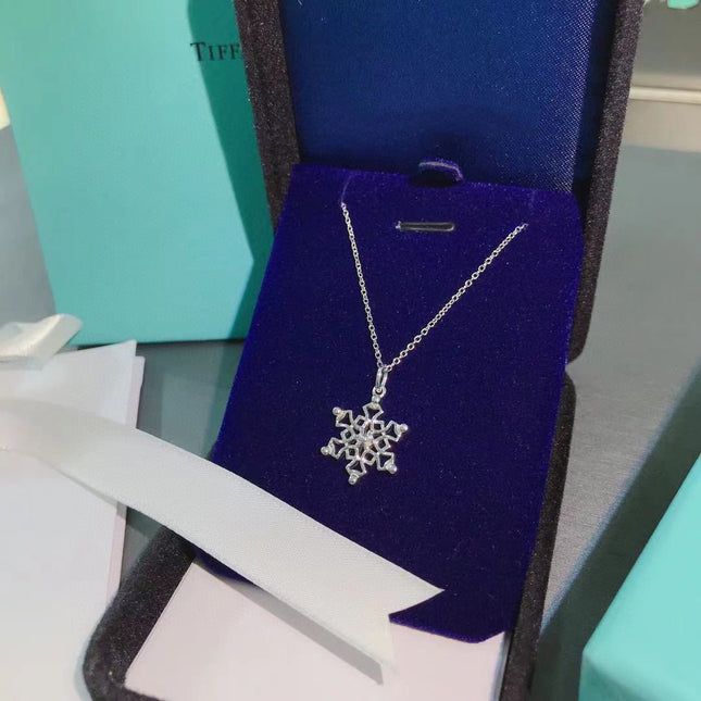 STERLING SILVER SNOWFLAKE PENDANT NECKLACE