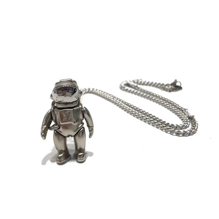 GALAXY ASTRONAUT NECKLACE