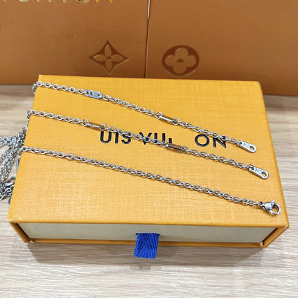 LV KEY PENDANT