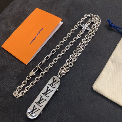 LV PENDANT SILVER SKATEBOARD